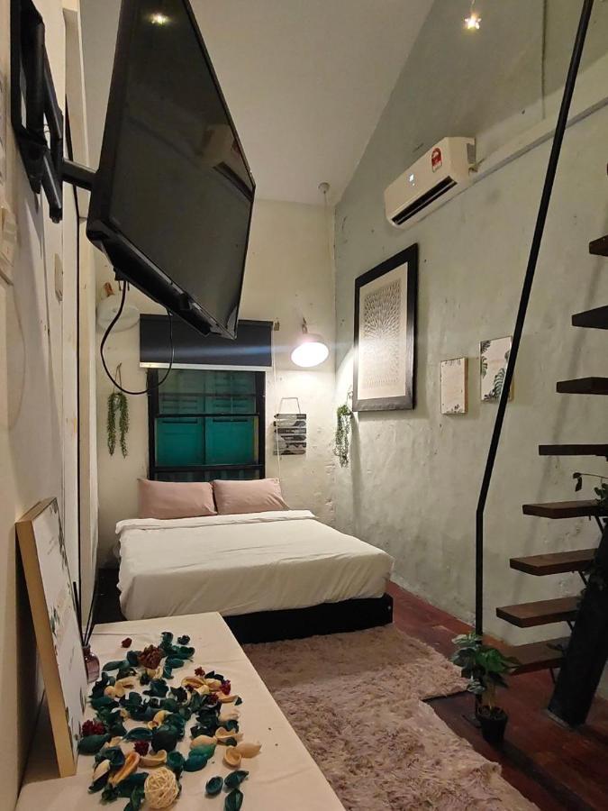 ホテル Lima.Tujoh クチン エクステリア 写真