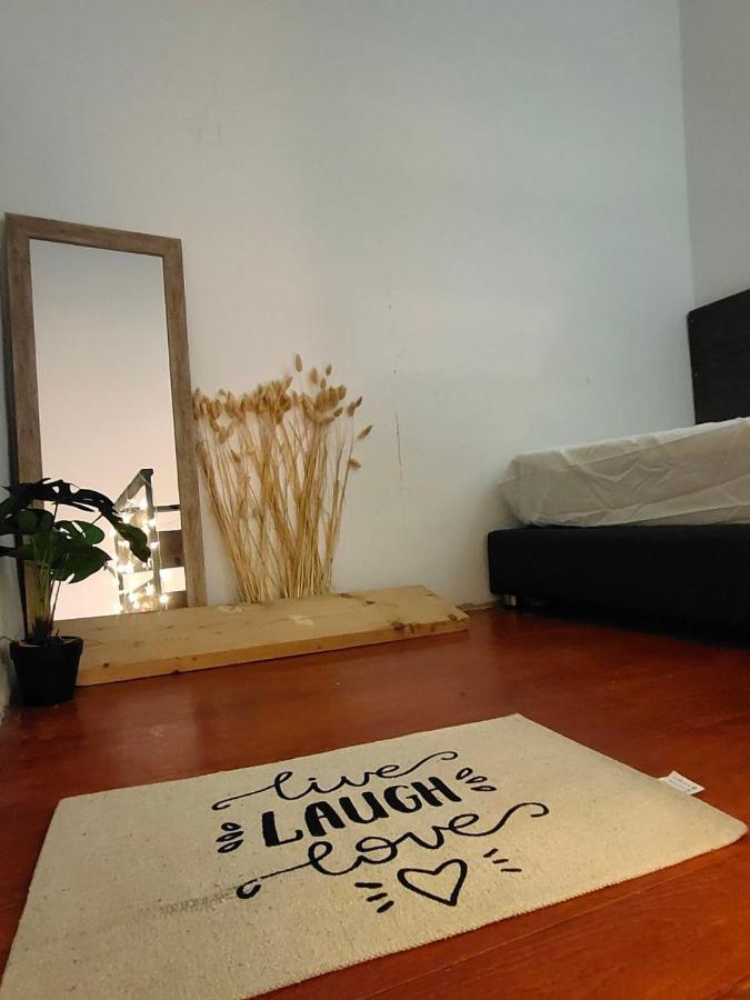 ホテル Lima.Tujoh クチン エクステリア 写真